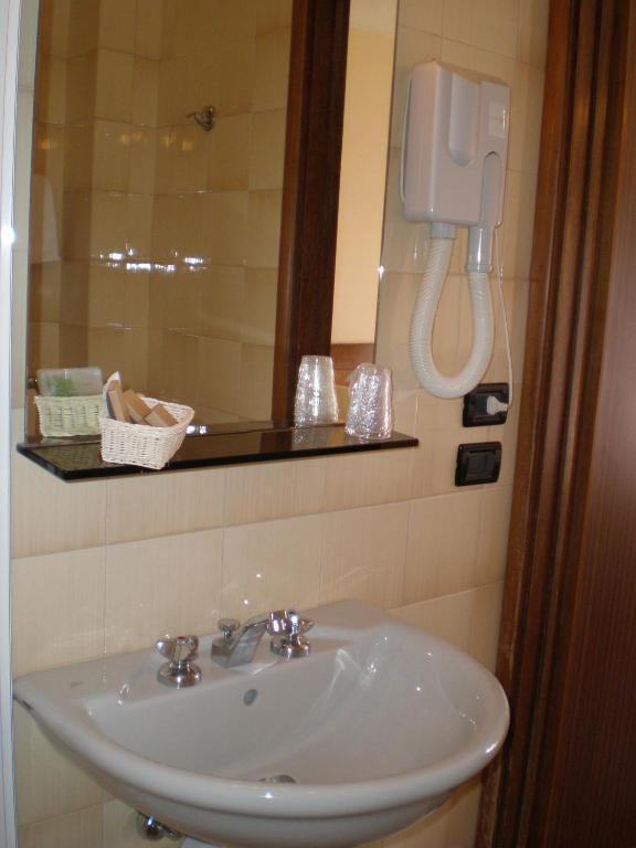 Hotel Giulia 마리나디마사 객실 사진